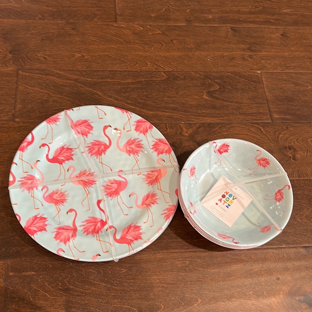 Novogratz Flamingo 4 Dinner Plates & 4 Bowls New Melamine Dinnerware